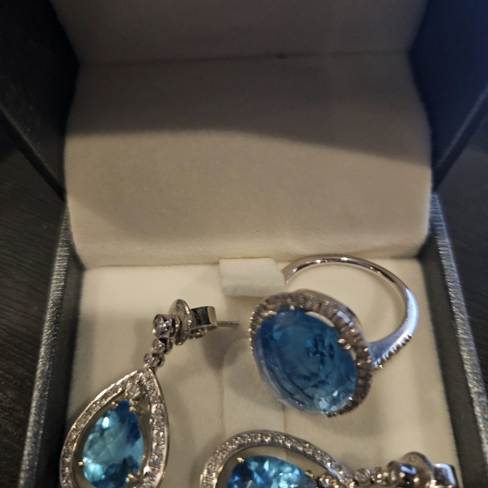 Ring and earrings